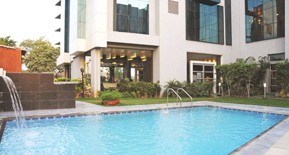The Grand, Kutch 1